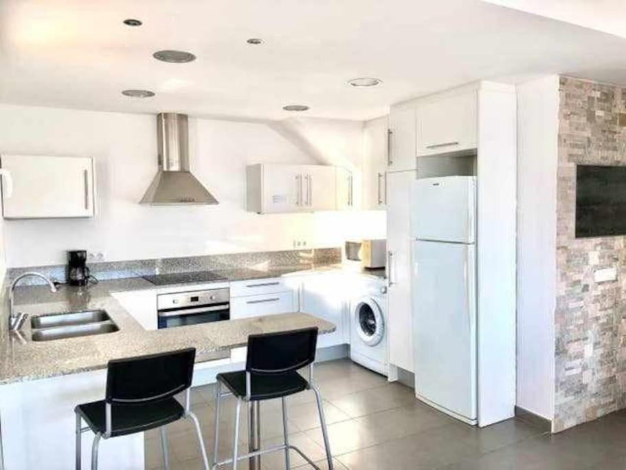 Amplio Apartamento Con Jardin En Almadrava Roses Extérieur photo